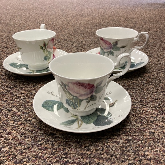 Roy Kirkham Redoute’ Roses 3 sets of Tea cup fine bone china England, 1996 - Picture 2 of 10